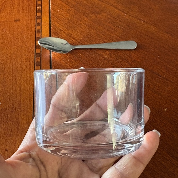 6 Clear Glass Bowls with Polished Silver Spoons - Picture 3 of 7